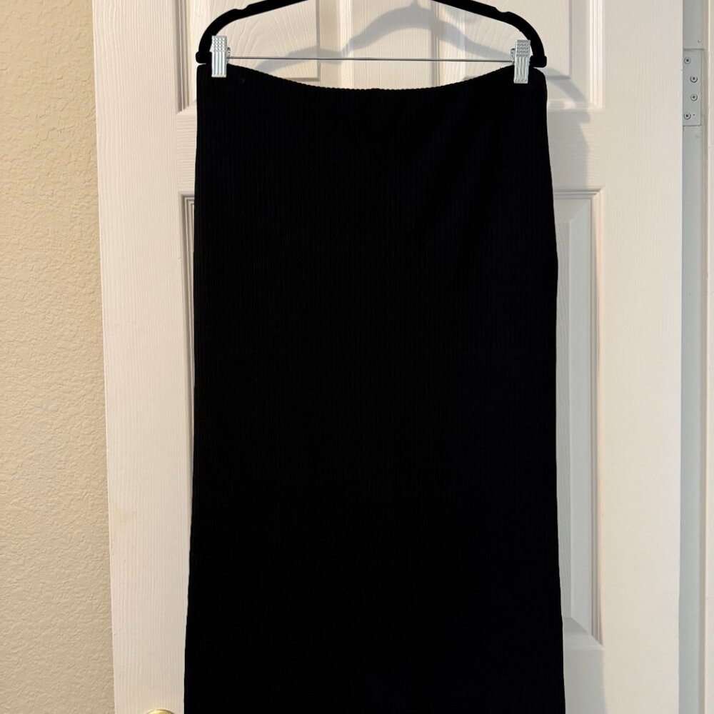 Banana Republic Ribbed Fitted Pencil Skirt in Black